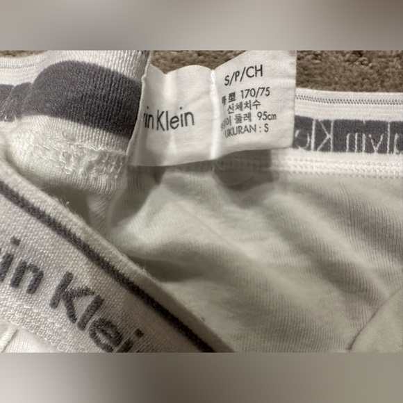 Calvin Klein briefs - small - Picture 2 of 3